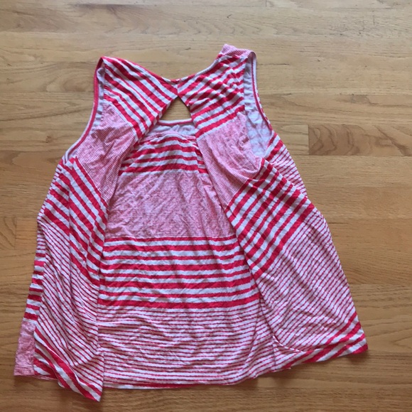 Summer Top - Picture 2 of 4